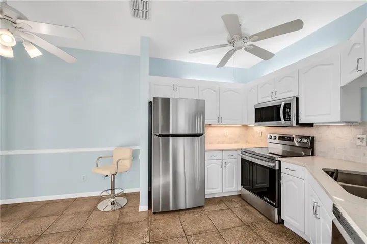 3755  Fieldstone  BLVD, Naples, FL 34109