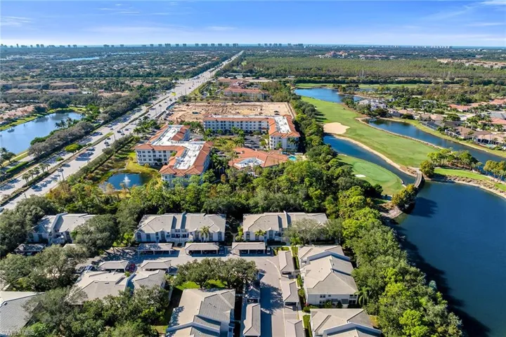 3755  Fieldstone  BLVD, Naples, FL 34109