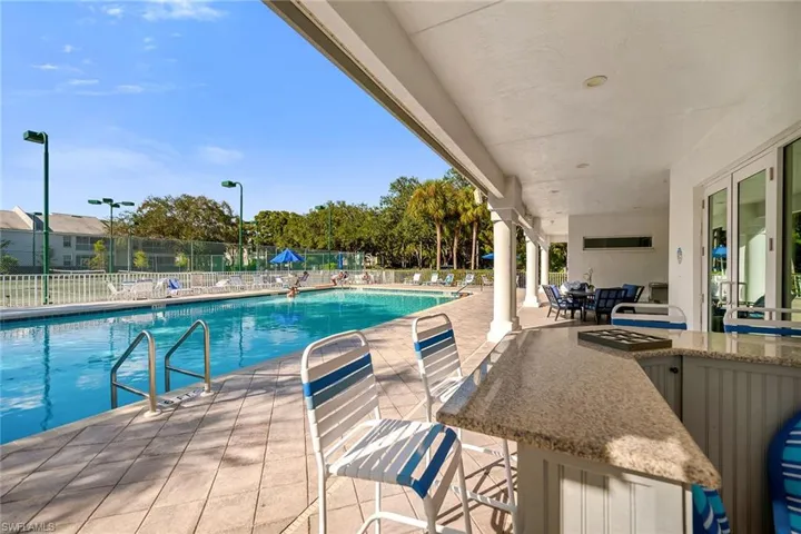 3755  Fieldstone  BLVD, Naples, FL 34109