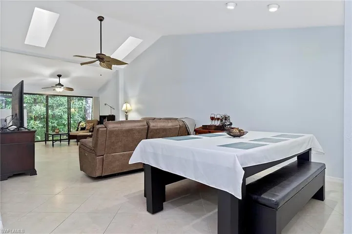 101  Fox Glen  DR, Naples, FL 34104
