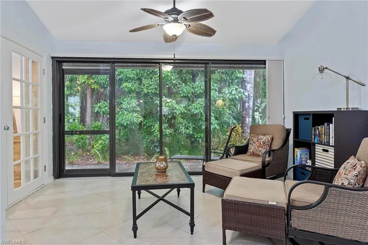 101  Fox Glen  DR, Naples, FL 34104