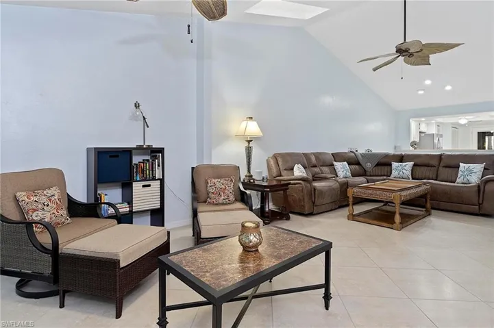101  Fox Glen  DR, Naples, FL 34104