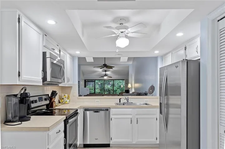 101  Fox Glen  DR, Naples, FL 34104