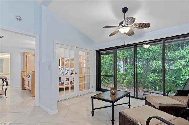 101  Fox Glen  DR, Naples, FL 34104