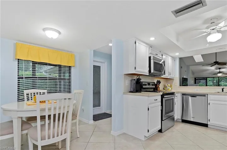 101  Fox Glen  DR, Naples, FL 34104