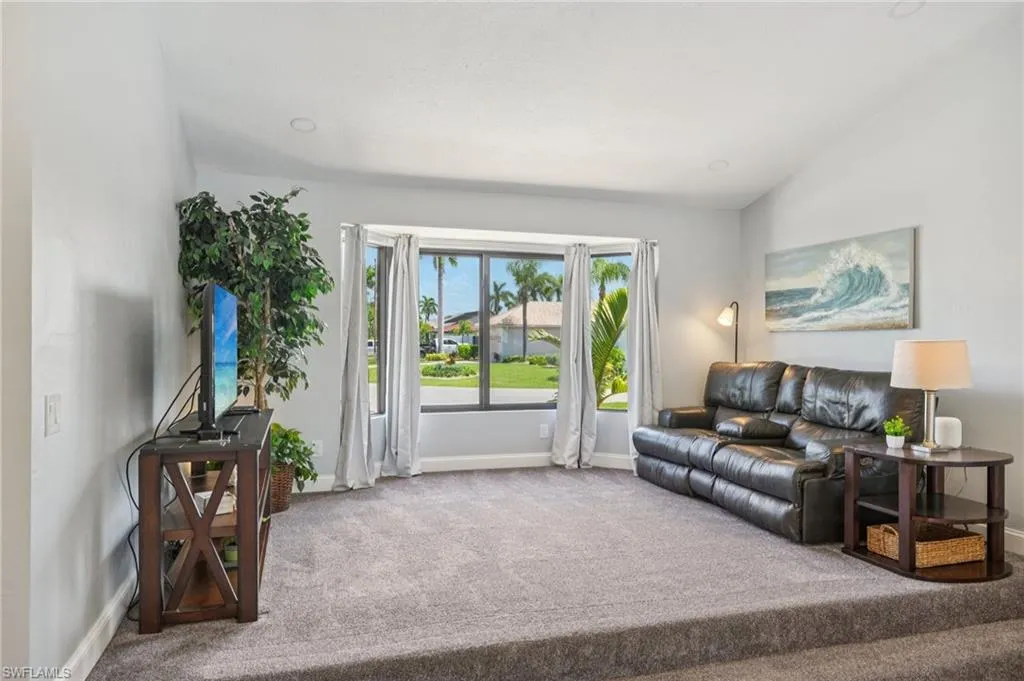 5346 10th AVE, Cape Coral, FL 33914,225062630