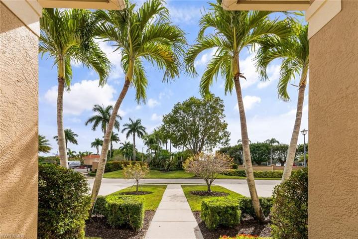 6416  Huntington Lakes  CIR, Naples, FL 34119