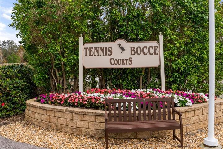 6416  Huntington Lakes  CIR, Naples, FL 34119