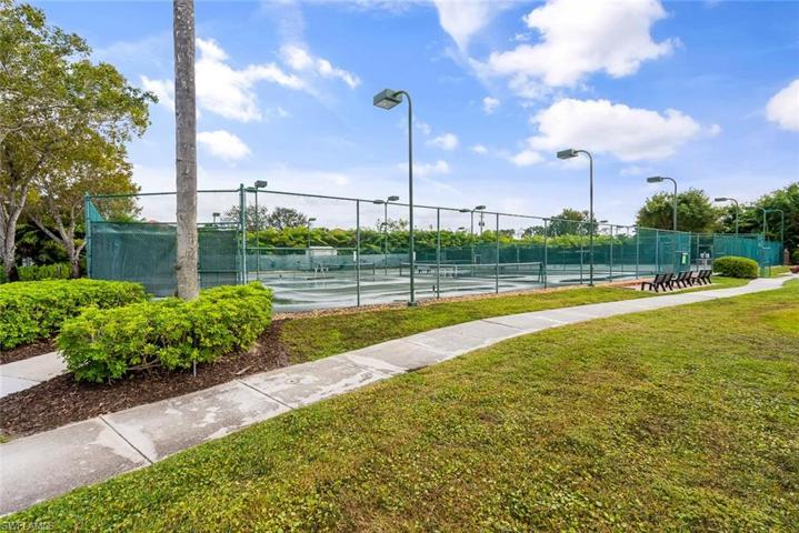 6416  Huntington Lakes  CIR, Naples, FL 34119