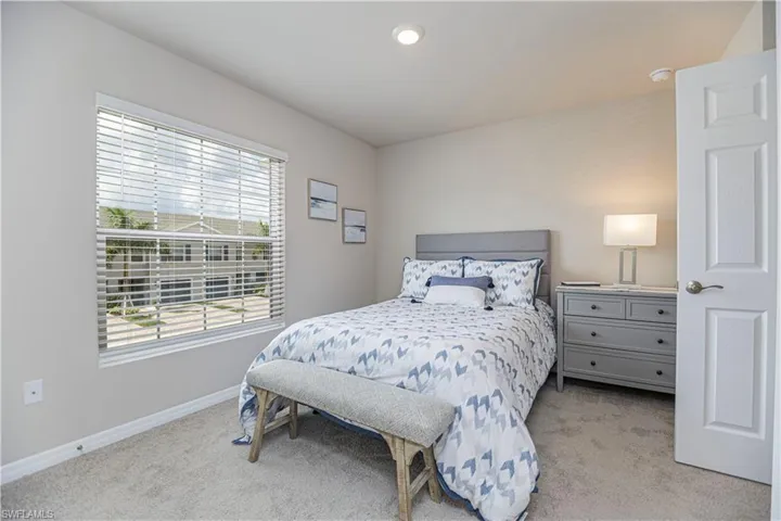 15172  Wildflower  CIR, Naples, FL 34119