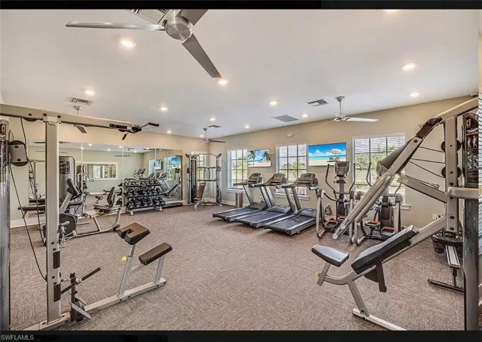 15172  Wildflower  CIR, Naples, FL 34119
