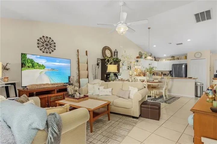 522-524 SE 8th  ST, Cape Coral, FL 33990