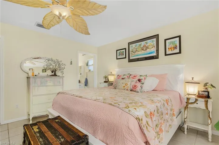 522-524 SE 8th  ST, Cape Coral, FL 33990