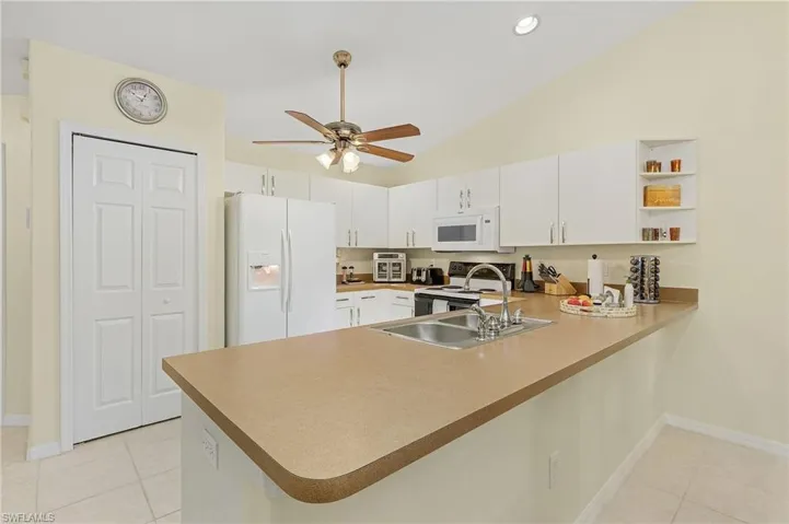 522-524 SE 8th  ST, Cape Coral, FL 33990