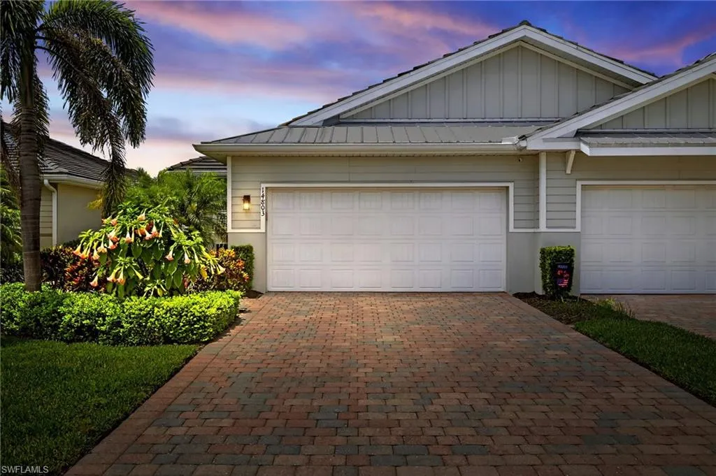 14803 Edgewater CIR, Naples, FL 34114,225056136