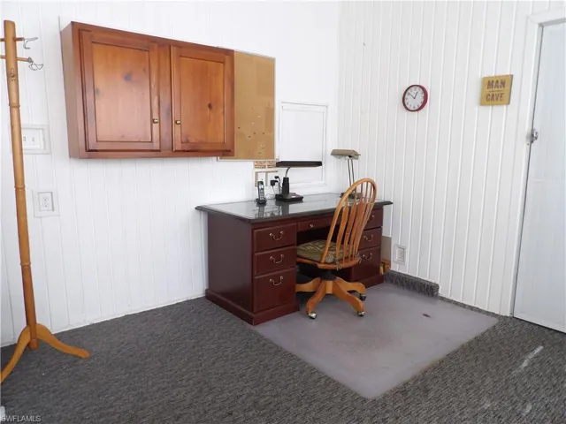 Office area or Florida room with lots of additional space