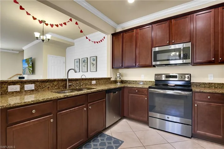 10281 Via Colomba Cir, Fort Myers, Florida 33966