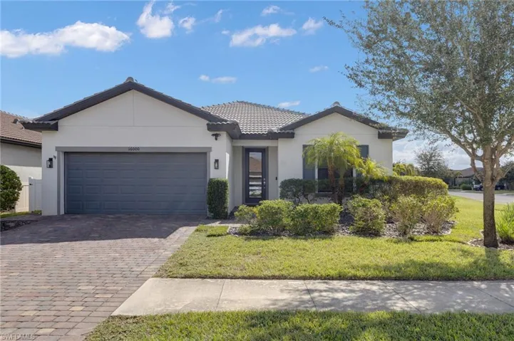 16000 Palmetto Prairie Dr, Alva, Florida 33920