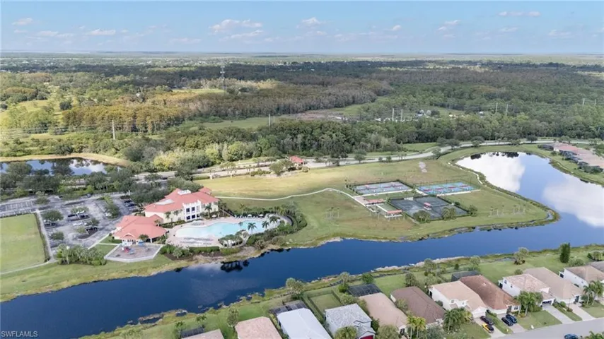 16000 Palmetto Prairie Dr, Alva, Florida 33920