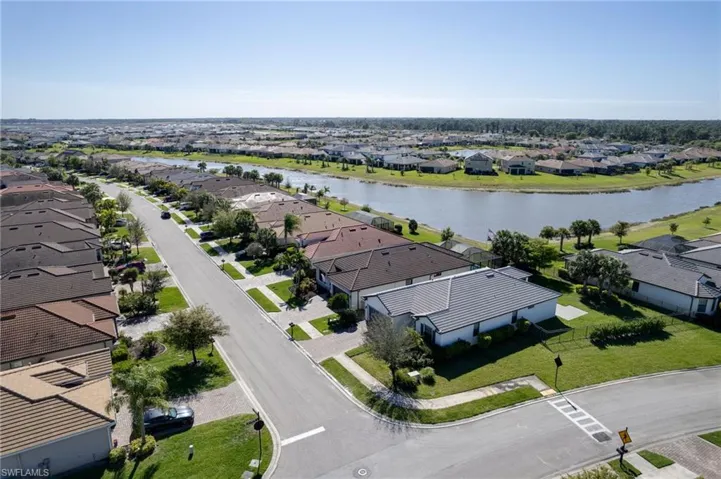 16000 Palmetto Prairie Dr, Alva, Florida 33920