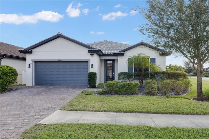 16000 Palmetto Prairie Dr, Alva, Florida 33920