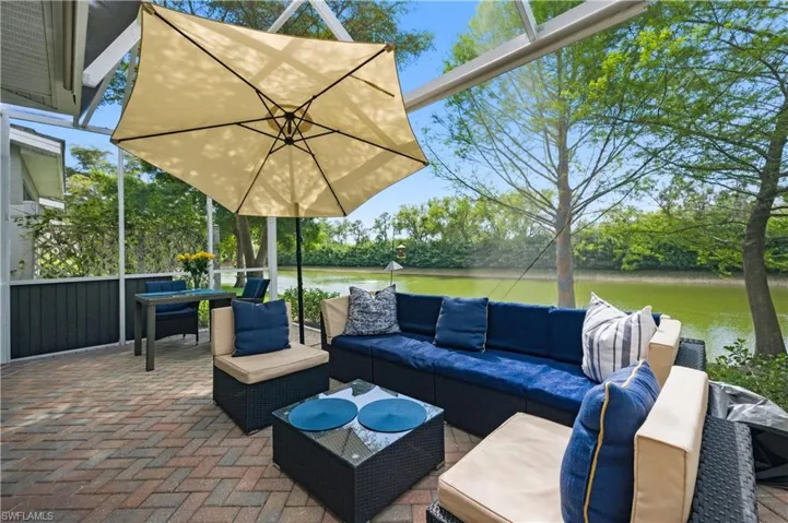 Oversized screened lanai