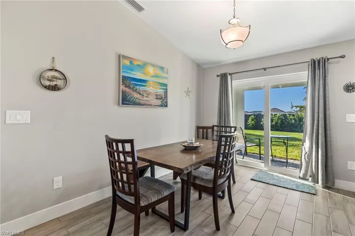 602 NW 21st TER, CAPE CORAL FL 33993