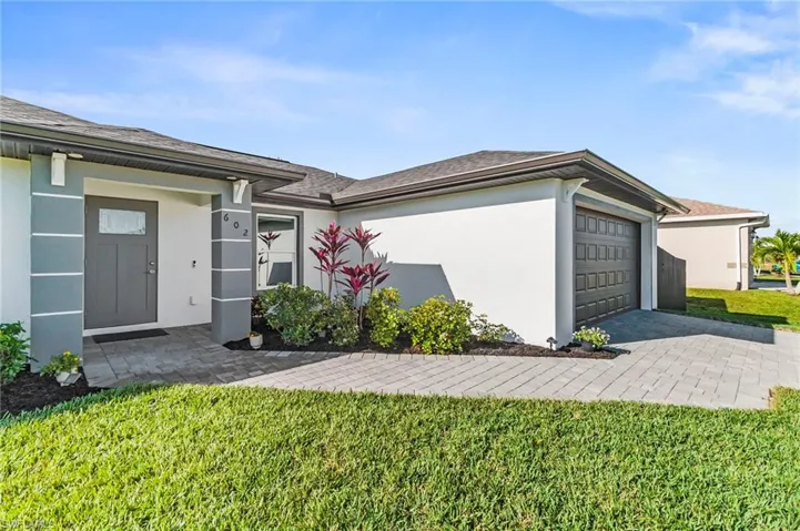 602 NW 21st TER, CAPE CORAL FL 33993