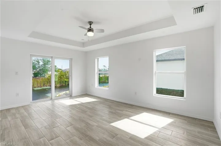 1725 Nw 2nd St, Cape Coral, Florida 33993