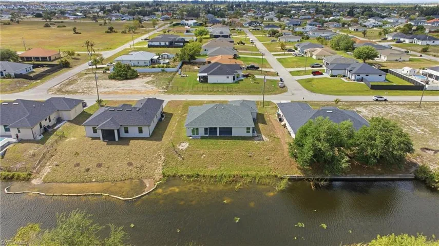 1725 Nw 2nd St, Cape Coral, Florida 33993