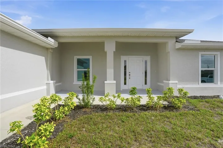 1725 Nw 2nd St, Cape Coral, Florida 33993