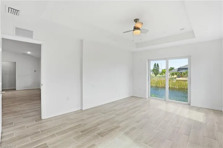 1725 Nw 2nd St, Cape Coral, Florida 33993
