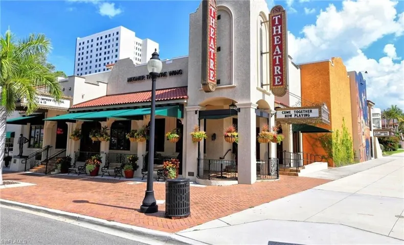 A quick stroll to Sarasota's renowned theaters, the Opera House, and more - placing world class arts and culture at your doorstep.