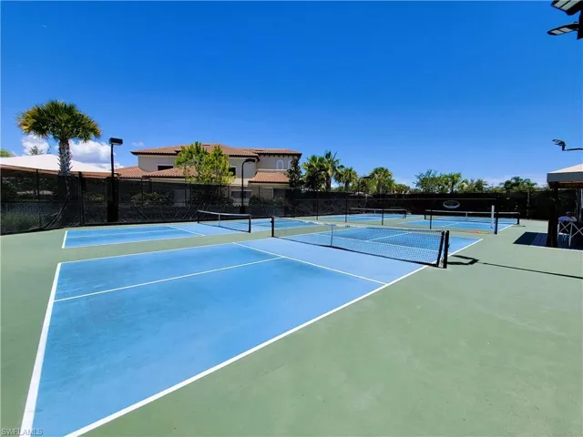 13728 Luna Dr, Naples, Florida 34109