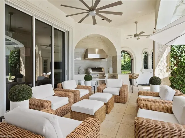 9959 Brassie Bend, Naples, Florida 34108