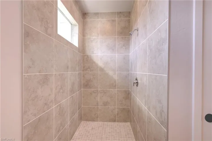 6020 Thrush Ave, Fort Myers Fl 33905