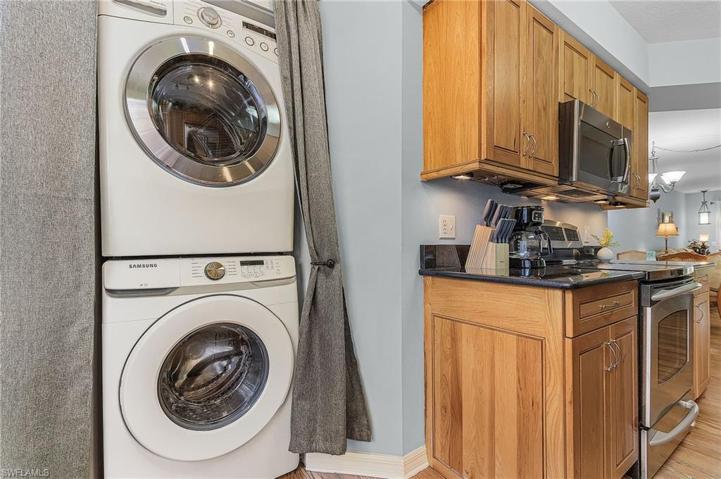 Laundry in-residence, newer appliances