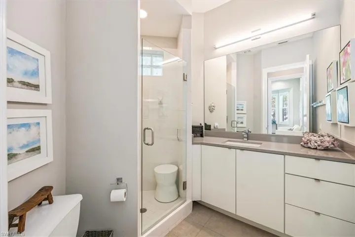 825  Bentwater  CIR, Naples, FL 34108