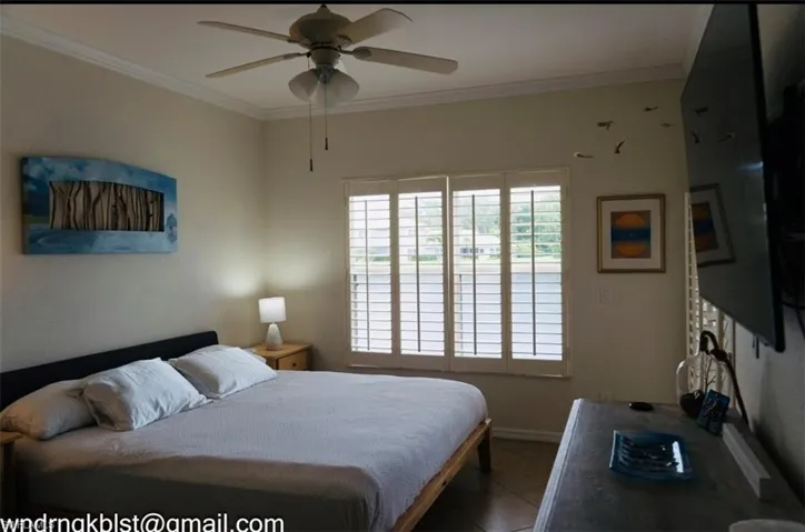 298  EMERALD BAY  CIR, Naples, FL 34108
