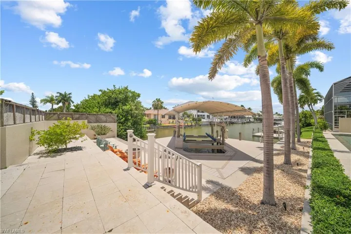 494 Seabee Ave, Naples, Florida 34108