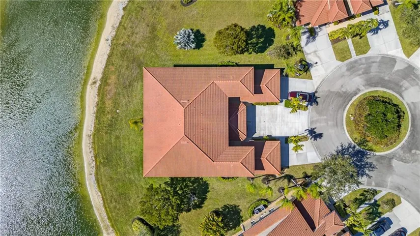 Bird's eye view with Prime Cul-de-Sac location!