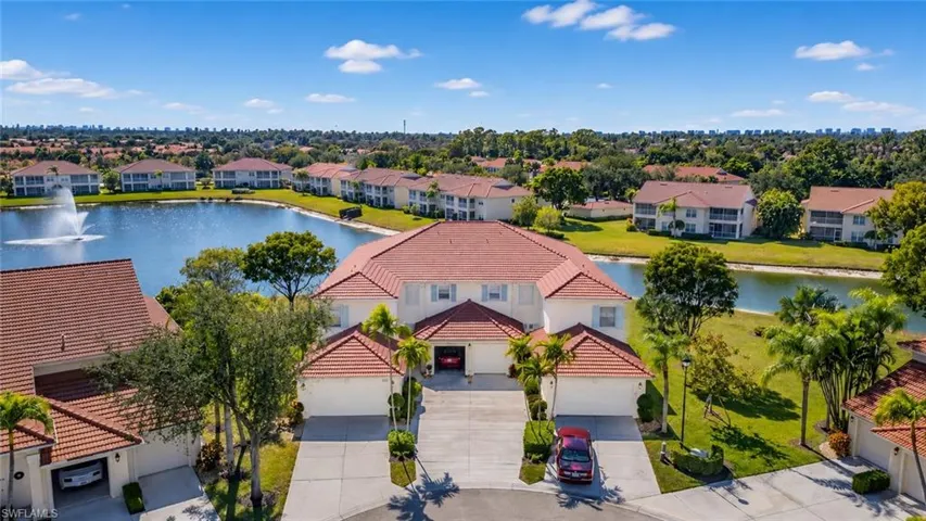 2670 Creek Ln 102, Naples, Florida 34119