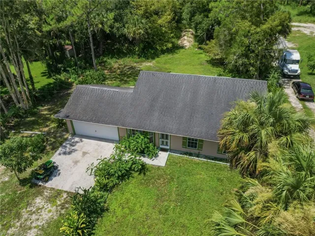 2961 6th St Nw, Naples, Florida 34120