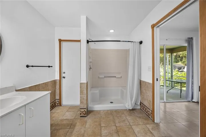 2961 6th St Nw, Naples, Florida 34120
