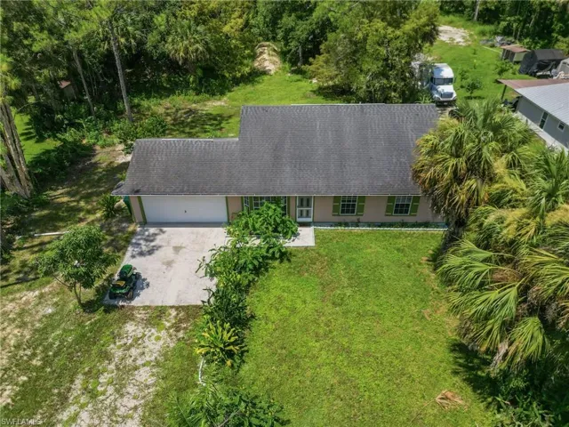 2961 6th St Nw, Naples, Florida 34120