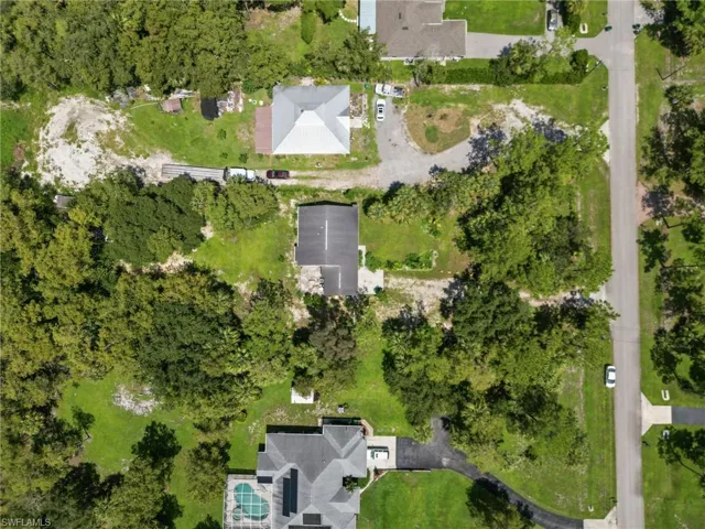 2961 6th St Nw, Naples, Florida 34120