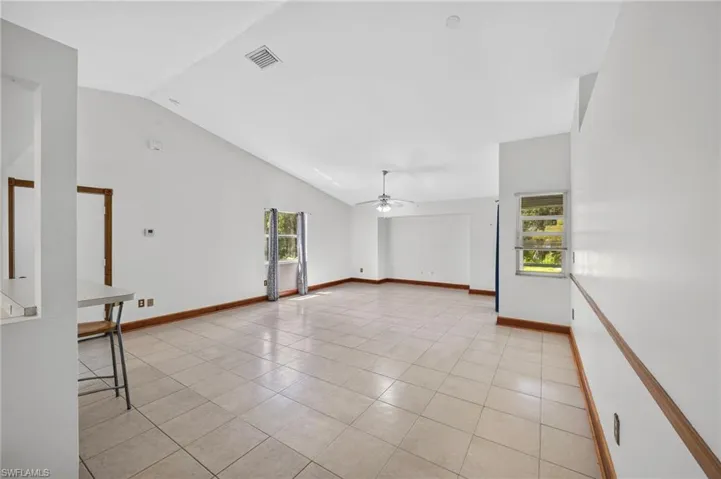 2961 6th St Nw, Naples, Florida 34120