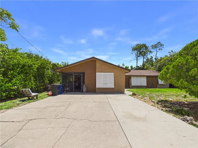 18541 Iris Rd, Fort Myers, Florida 33967