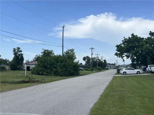 LOOKING NORTH FROM 129 SE 5TH AVE