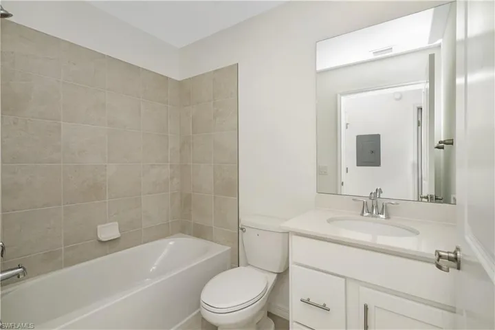 Guest bathroom.